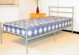 leanne-metal-bed